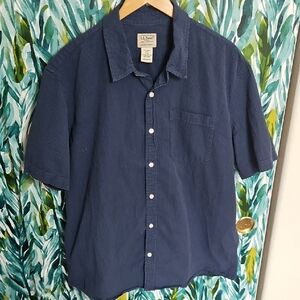 L.L. Bean Men's Searsucker Slightly Fitted  Button Down Shirt - Size XL